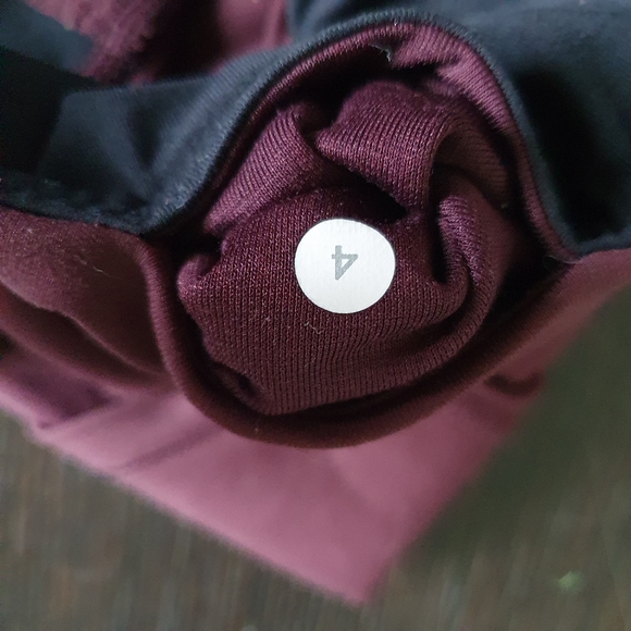 Lululemon All the right places ATRP crop - Picture 11 of 15